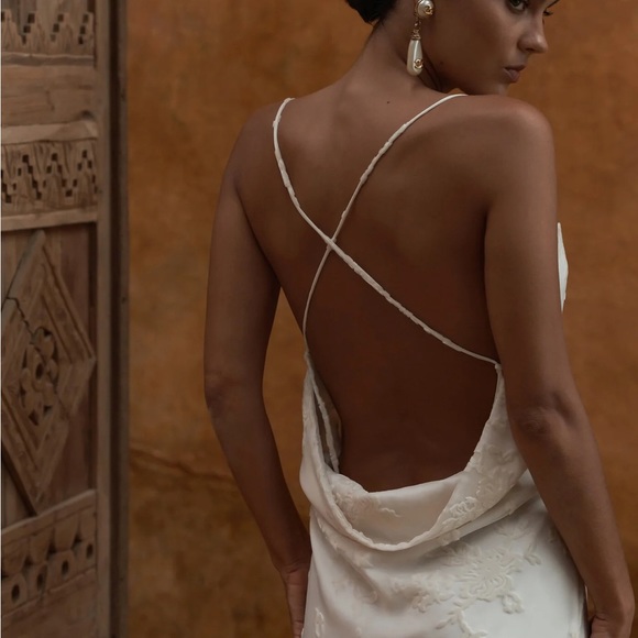 *SOLD* White/Cream Velvet Pattern Maxi Bridal Dress - Picture 3 of 6